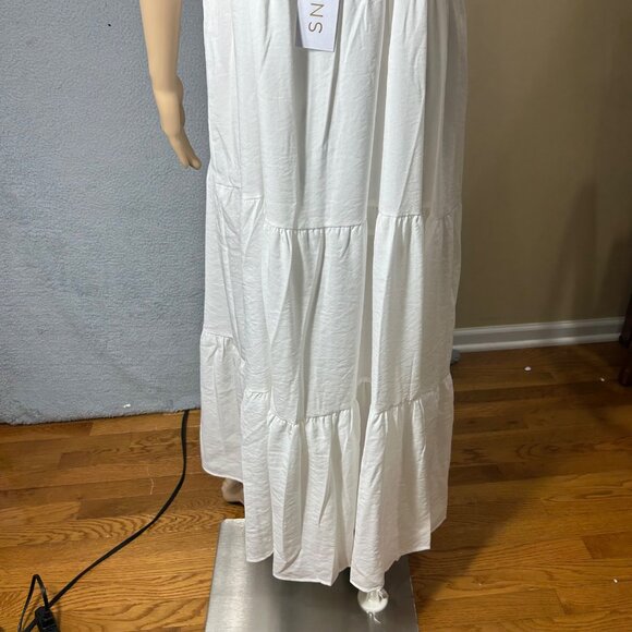 SNDYS Indigo Dress Womans‎ XL White Maxi Plunging Neckline Summer Flowy NEW - Picture 10 of 13